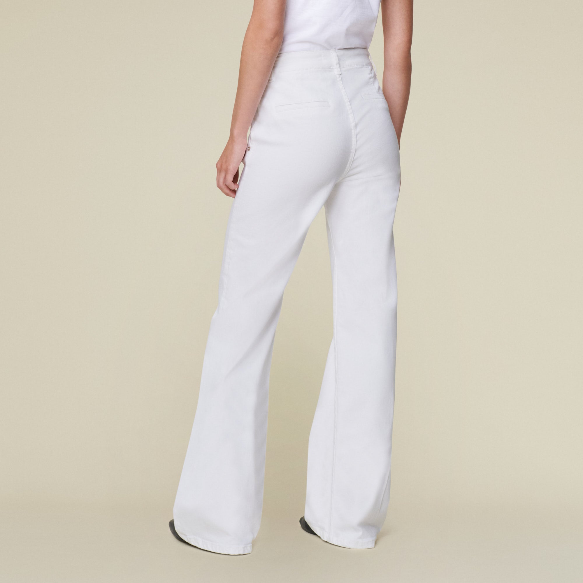 Silvia Den Megalia Blanco - High Rise Flare | Lois Jeans